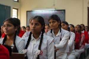 Indian school students in a classroom, the learners NEP 2020 experiential learning is designed for